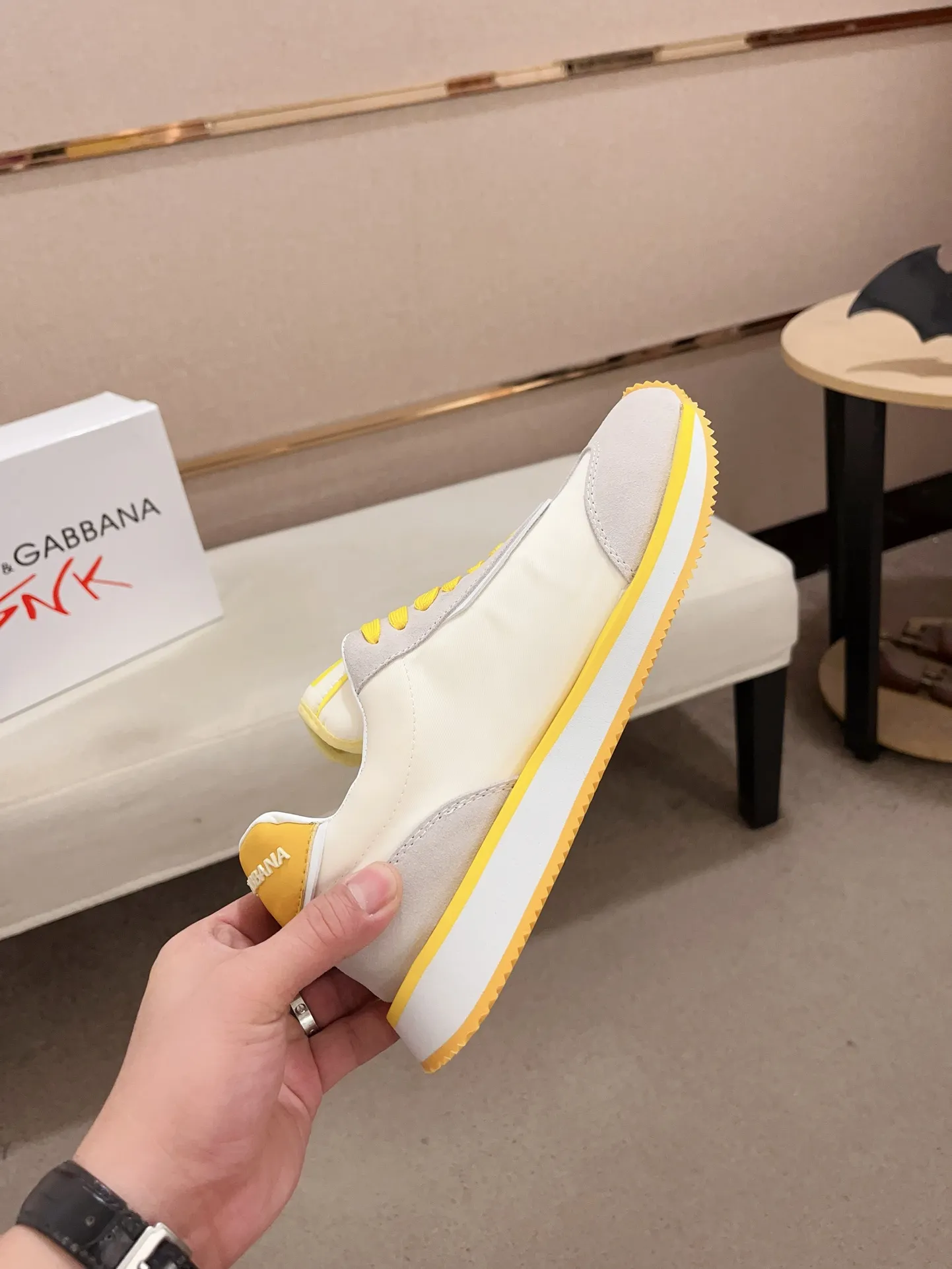 Factory price: 420💰Counter quality, [Proud] DG's latest casual, original quality men's shoes🤠Imported top layer💕Soft sheepskin lining [Proud] In terms of materials and workmanship, it beats all versions on the market💕Highest quality shipments Real photos🎬😇❤Fabrics and imported rubber materials highlight the unique charm of the brand😘The shoelaces are also original custom-made👻Classic lace-up shoes are very comfortable on the feet , code number 38-44 (45.46 can be customized)